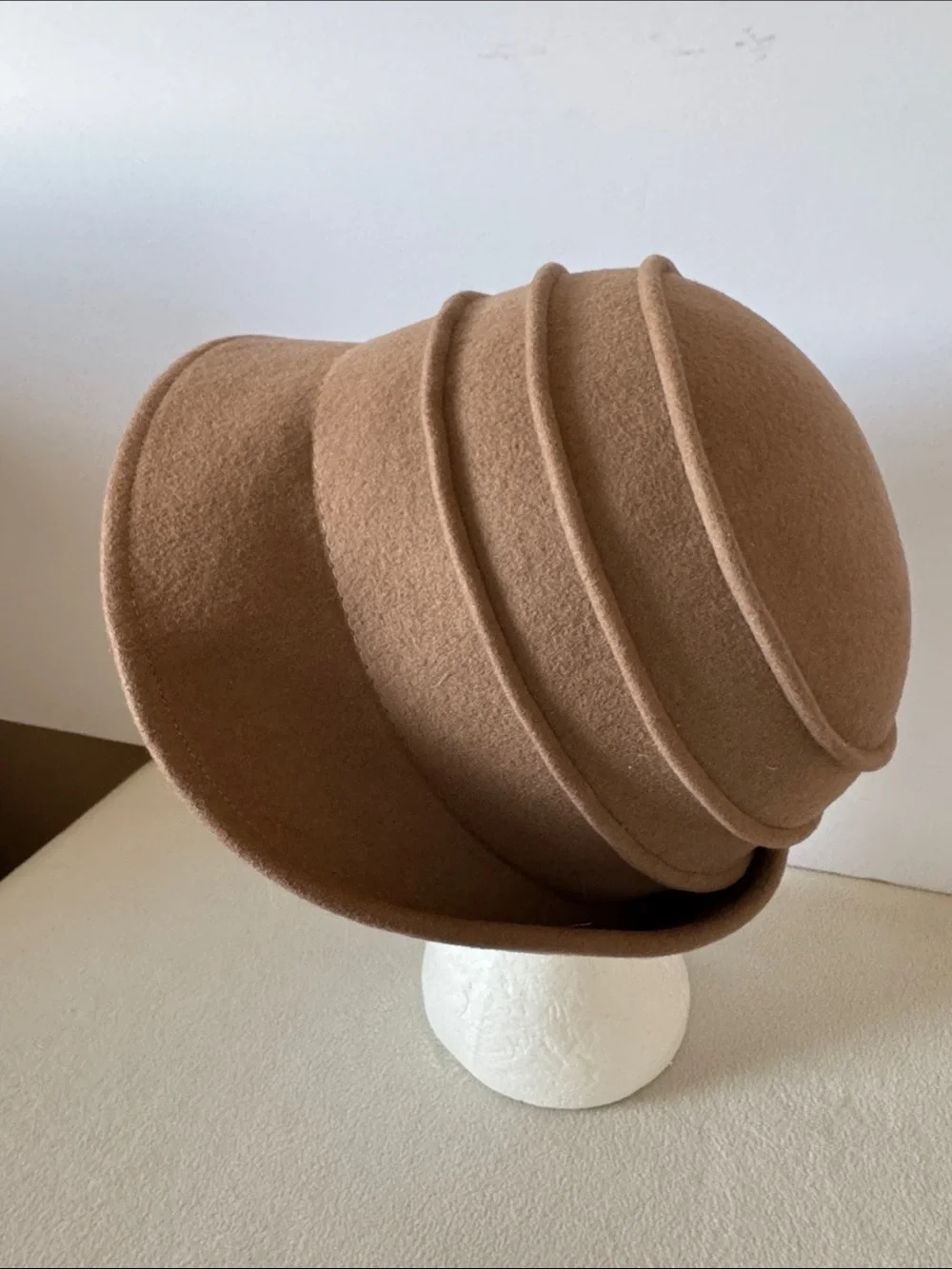 DeLux wool cloche hat
